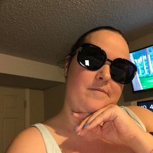 Meet your Posher, Kasandra